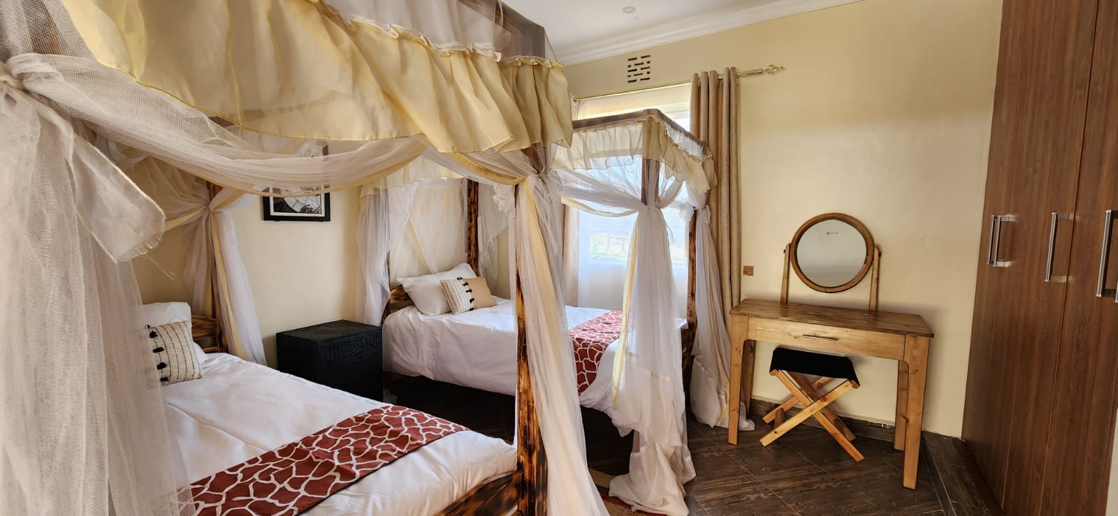 Guest House Room - Image 11